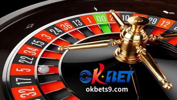 Ang roulette ay nilalaro sa isang game table na may numbered wheel at betting board.